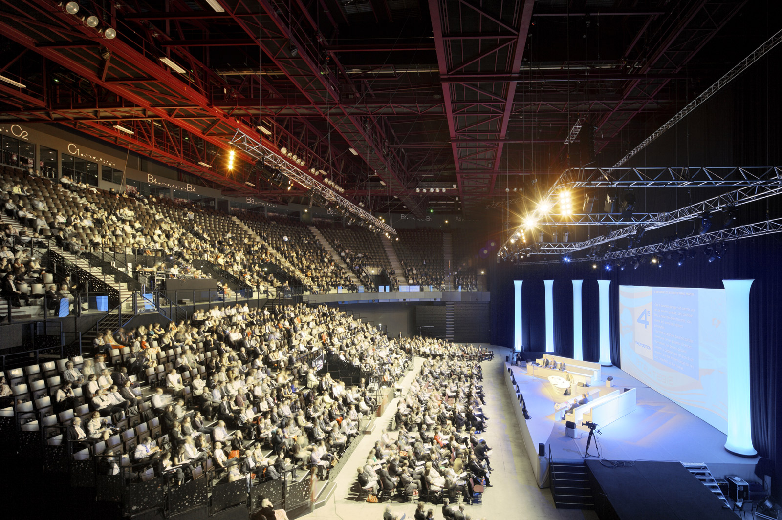 Hall Polyvalent Parc des Expositions de Montpellier scenevolution Hall Polyvalent Parc des Expositions de Montpellier scenevolution